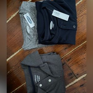 3 men’s small long sleeve shirts
